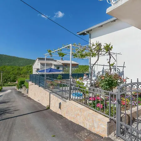 Dom wakacyjny House Boris Tugare